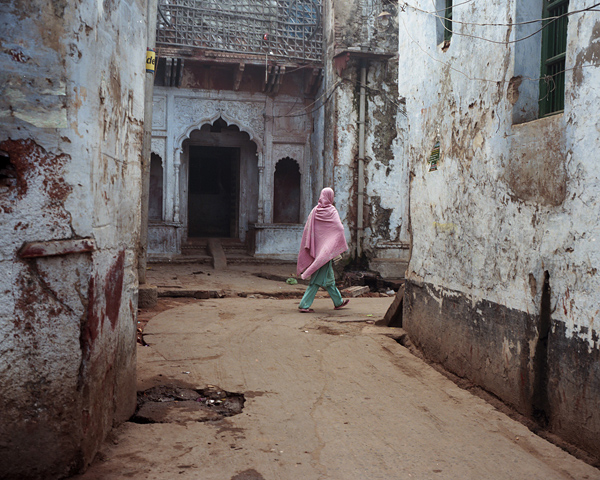 ShaneLavalette_WakingVrindavan_31